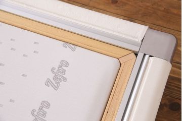 展示美品　Cassinaixc.社(カッシーナイクスシー)　L26　VOLAGE(ヴォラージュ)ベッド(定価約150万円)