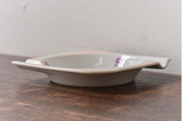 アンティーク雑貨　ノリタケ(日陶・則武)小さなバラが描かれたレトロな雰囲気が魅力の灰皿