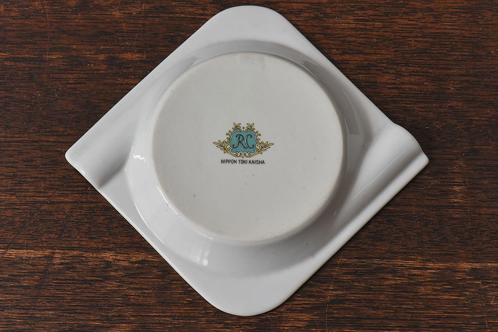 アンティーク雑貨　ノリタケ(日陶・則武)小さなバラが描かれたレトロな雰囲気が魅力の灰皿