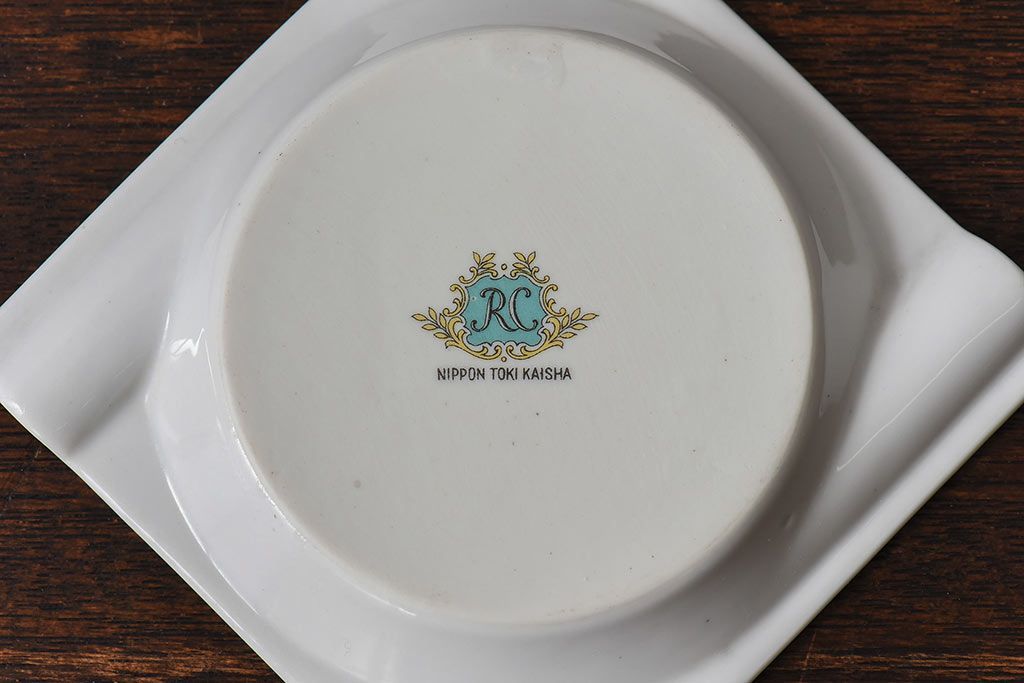 アンティーク雑貨　ノリタケ(日陶・則武)小さなバラが描かれたレトロな雰囲気が魅力の灰皿