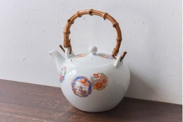 アンティーク雑貨　中古　オールドノリタケ(日陶・則武)色鮮やかな花紋が愛らしい急須