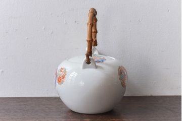 アンティーク雑貨　中古　オールドノリタケ(日陶・則武)色鮮やかな花紋が愛らしい急須