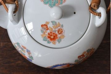 アンティーク雑貨　中古　オールドノリタケ(日陶・則武)色鮮やかな花紋が愛らしい急須