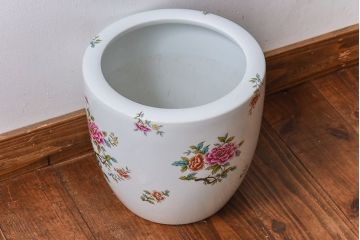 アンティーク雑貨　ノリタケ(日陶・則武)　華やかな色遣いの壱型火鉢(手あぶり、鉢カバー)