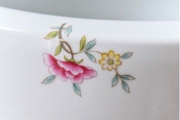 アンティーク雑貨　ノリタケ(日陶・則武)　華やかな色遣いの壱型火鉢(手あぶり、鉢カバー)