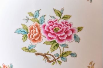 アンティーク雑貨　ノリタケ(日陶・則武)　華やかな色遣いの壱型火鉢(手あぶり、鉢カバー)