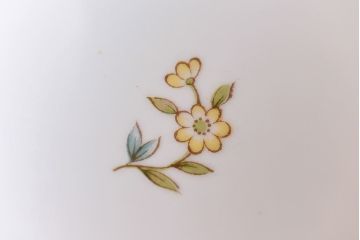 アンティーク雑貨　ノリタケ(日陶・則武)　華やかな色遣いの壱型火鉢(手あぶり、鉢カバー)