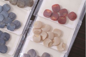 アンティーク雑貨　ビンテージ　渋みのある秋色ボタン　2サイズセット