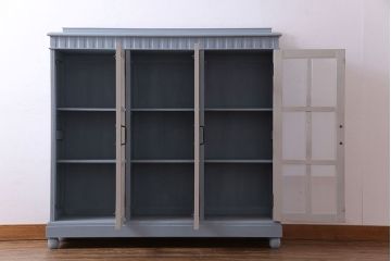 ヴィンテージ家具　ビンテージ　丸脚が愛らしいペイント収納棚(ガラスケース、ショーケース、飾り棚、キャビネット)