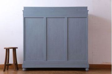 ヴィンテージ家具　ビンテージ　丸脚が愛らしいペイント収納棚(ガラスケース、ショーケース、飾り棚、キャビネット)