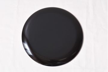 輪島塗　箱付　松ぼっくり　沈金蒔絵　上品な干菓子器(漆器、和食器)2枚セット