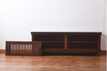 アンティーク家具　和製アンティーク　前面欅材　格子が美しい水屋箪笥ローボード(リビングボード、テレビ台、キャビネット、収納棚)