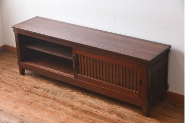 アンティーク家具　和製アンティーク　前面欅材　格子が美しい水屋箪笥ローボード(リビングボード、テレビ台、キャビネット、収納棚)