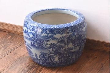 アンティーク雑貨　昭和初期　和の雰囲気漂う山水図の瀬戸火鉢(鉢カバー)