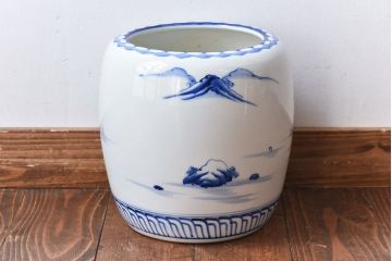 アンティーク雑貨　昭和期　山水図　藍色の濃淡が美しい瀬戸火鉢(鉢カバー)(2)