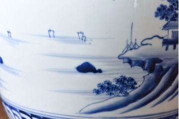 アンティーク雑貨　昭和期　山水図　藍色の濃淡が美しい瀬戸火鉢(鉢カバー)(2)