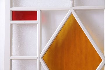 和製アンティーク　明るい色ガラスが魅力のペイントガラス引き戸(ガラス戸、建具)2枚セット