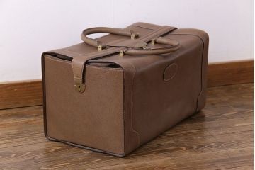 アンティーク雑貨　オールドグッチ(GUCCI)　箱型のデザインがおしゃれなバッグ(鞄)