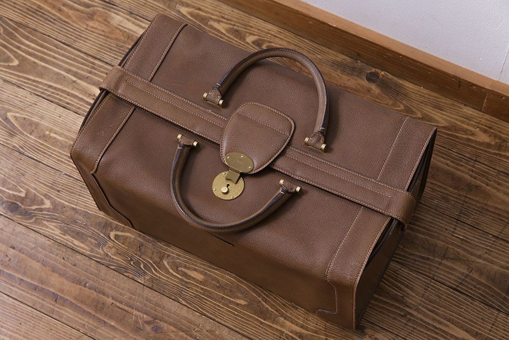 アンティーク雑貨　オールドグッチ(GUCCI)　箱型のデザインがおしゃれなバッグ(鞄)