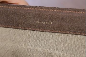 アンティーク雑貨　オールドグッチ(GUCCI)　箱型のデザインがおしゃれなバッグ(鞄)