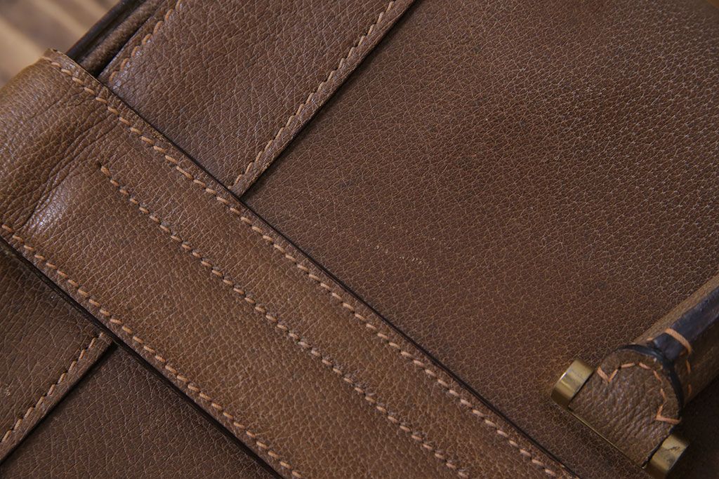 アンティーク雑貨　オールドグッチ(GUCCI)　箱型のデザインがおしゃれなバッグ(鞄)