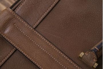 アンティーク雑貨　オールドグッチ(GUCCI)　箱型のデザインがおしゃれなバッグ(鞄)