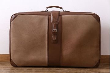 アンティーク雑貨　オールドグッチ(GUCCI)　シンプルさがおしゃれなバッグ(鞄)