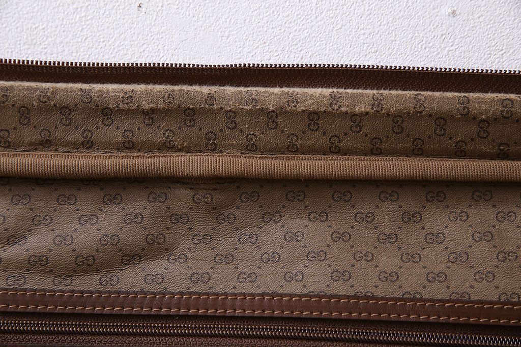 アンティーク雑貨　オールドグッチ(GUCCI)　シンプルさがおしゃれなバッグ(鞄)