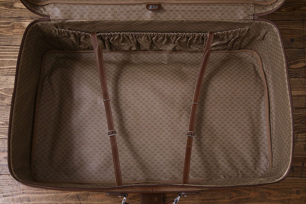 アンティーク雑貨　オールドグッチ(GUCCI)　シンプルさがおしゃれなバッグ(鞄)