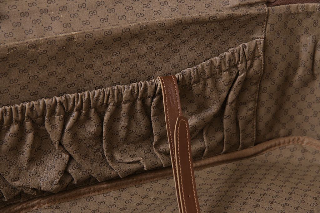 アンティーク雑貨　オールドグッチ(GUCCI)　シンプルさがおしゃれなバッグ(鞄)