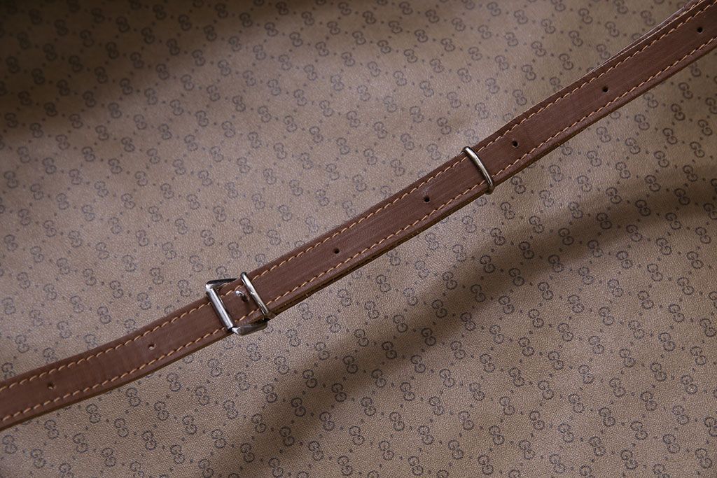 アンティーク雑貨　オールドグッチ(GUCCI)　シンプルさがおしゃれなバッグ(鞄)