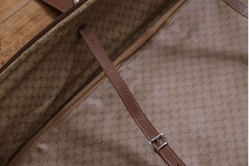 アンティーク雑貨　オールドグッチ(GUCCI)　シンプルさがおしゃれなバッグ(鞄)