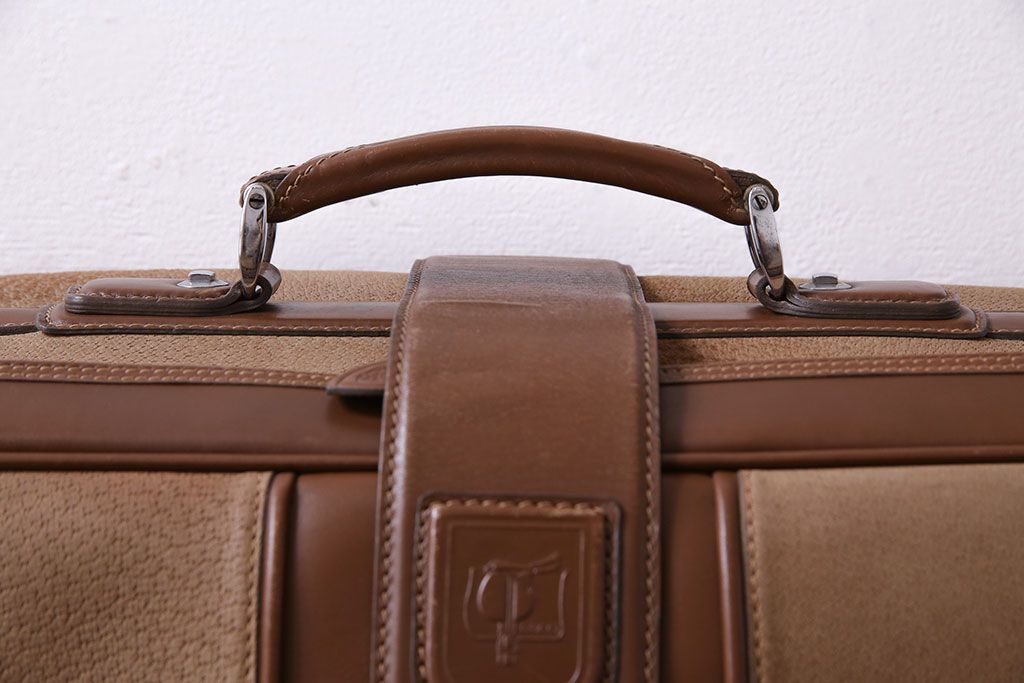 アンティーク雑貨　オールドグッチ(GUCCI)　シンプルさがおしゃれなバッグ(鞄)