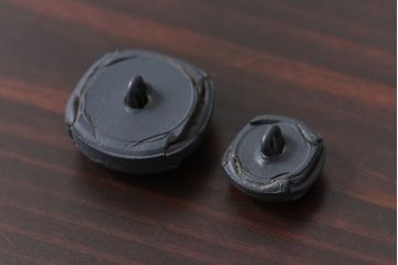 アンティーク雑貨　ビンテージ　ころんとした形が魅力のくるみボタンセット