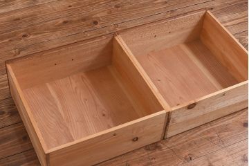 レトロ家具　和製アンティーク　前面ケヤキ材　人気のモールガラスが入ったレトロな収納棚(戸棚、本箱、ブックケース)