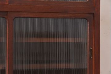 レトロ家具　和製アンティーク　前面ケヤキ材　人気のモールガラスが入ったレトロな収納棚(戸棚、本箱、ブックケース)