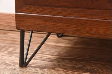 レトロ家具　和製アンティーク　前面ケヤキ材　人気のモールガラスが入ったレトロな収納棚(戸棚、本箱、ブックケース)