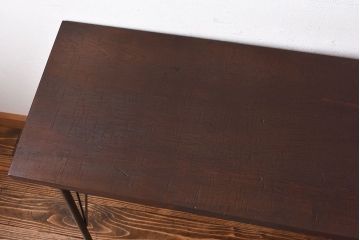 アンティーク家具　和製アンティーク　古材一枚板使用　シンプルなデザインが魅力の鉄脚テーブル(コンソールテーブル)