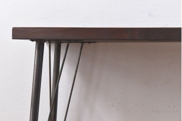 アンティーク家具　和製アンティーク　古材一枚板使用　シンプルなデザインが魅力の鉄脚テーブル(コンソールテーブル)