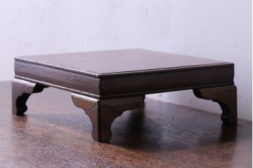 アンティーク雑貨　和製アンティーク　総ケヤキ材使用の上質な花台(盆栽卓、飾り台)