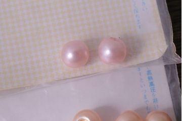 アンティーク雑貨　ビンテージ　パールのようなデザインのボタンセット