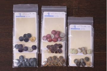 アンティーク雑貨　ビンテージ　落ち着いた色合いの上品なボタンセット