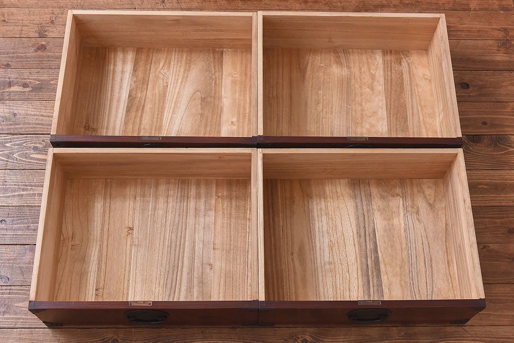 中古 伝統民芸家具 岩谷堂箪笥　開き戸　立長箪笥(引き出し、縦型チェスト、タンス)