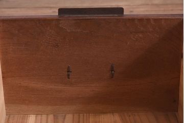 アンティーク家具　和製アンティーク　明治期　前面ケヤキ材使用　縦桟引き戸収納箪笥(水屋箪笥、重ね水屋、戸棚)