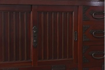 アンティーク家具　和製アンティーク　明治期　前面ケヤキ材使用　縦桟引き戸収納箪笥(水屋箪笥、重ね水屋、戸棚)