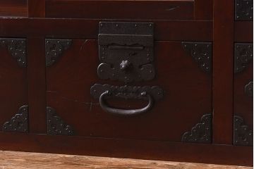 アンティーク家具　和製アンティーク　明治期　前面ケヤキ材使用　縦桟引き戸収納箪笥(水屋箪笥、重ね水屋、戸棚)