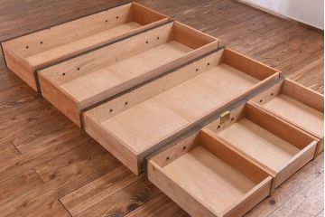 ビンテージ　神戸洋家具　永田良介商店　収納力抜群の戸棚付き衣装箪笥(和タンス、引き出し)(定価約89万円)