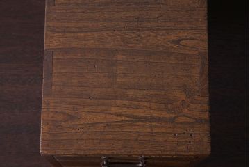 アンティーク家具　和製アンティーク　古い引手が味わい深い小引き出し(小物入れ、小物収納)