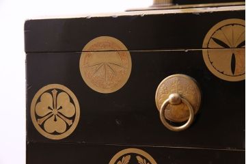 アンティーク家具　古民具・骨董　上手物　豪華な蒔絵が施された鏡台(鏡架け、化粧台、小引き出し)