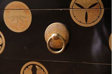 アンティーク家具　古民具・骨董　上手物　豪華な蒔絵が施された鏡台(鏡架け、化粧台、小引き出し)